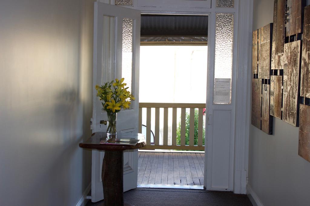 Balcony On Sixth Lodge Murray Bridge Exterior photo